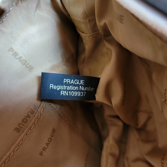 Prague Alligator Style Tan Leather Purse - Picture 9 of 9